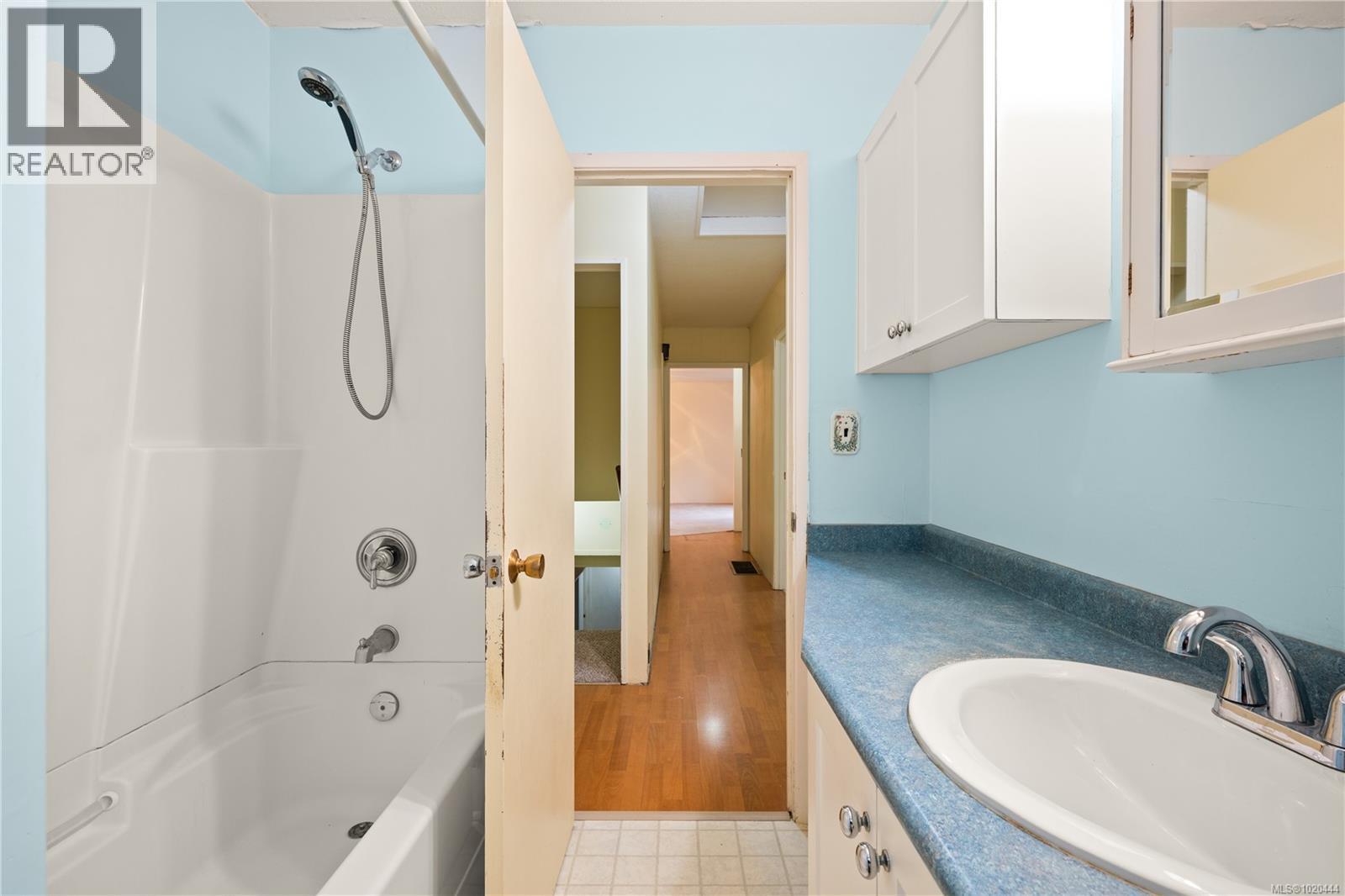 6164 Metral Dr, Nanaimo, British Columbia  V9T 3B8 - Photo 28 - 1020444