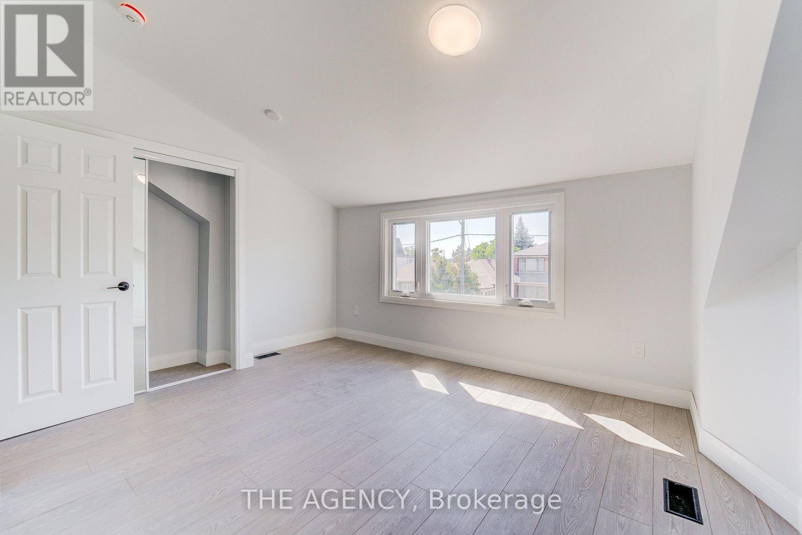 259 Robina Avenue, Toronto, Ontario  M6C 3Y9 - Photo 14 - C12552122