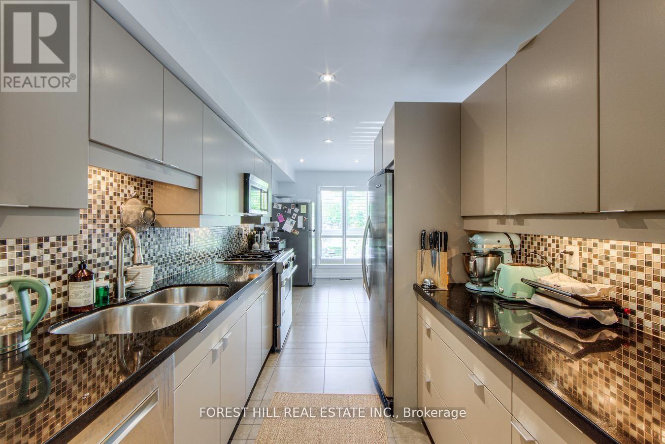 7 Maroon Mill Way, Toronto, Ontario  M2L 1T9 - Photo 10 - C12552210