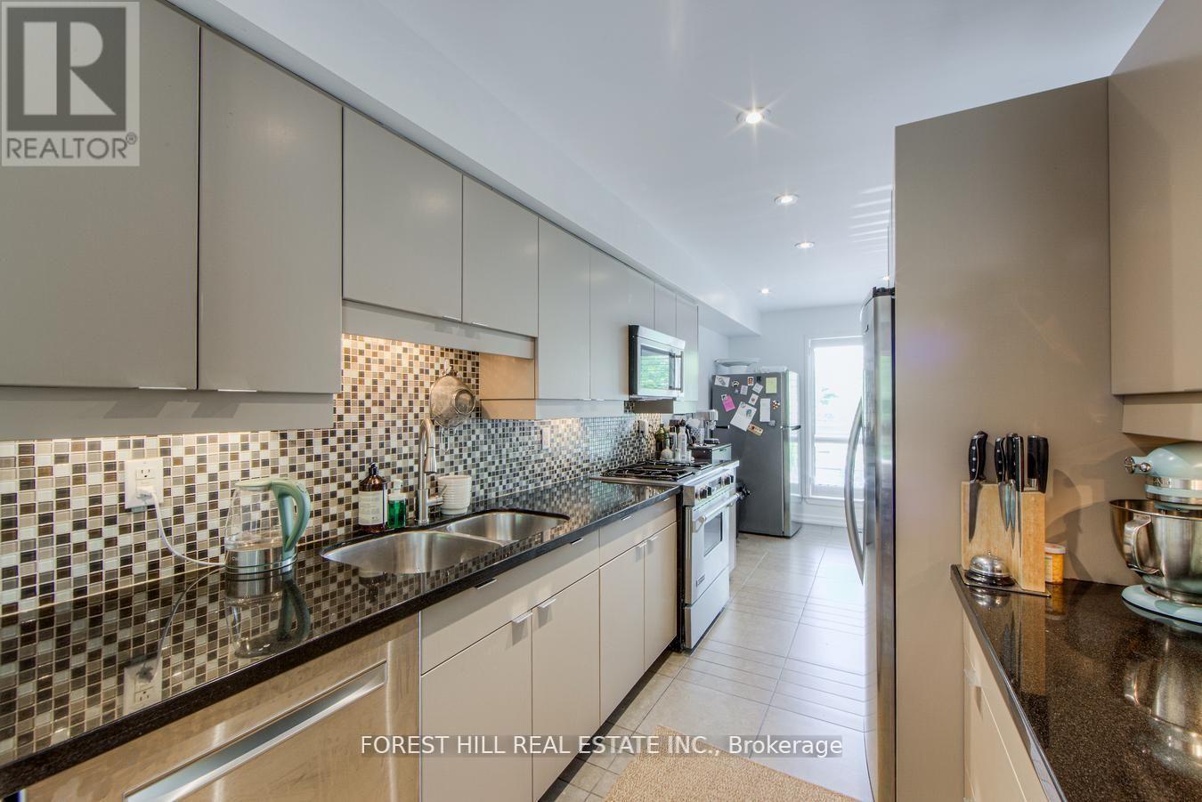 7 Maroon Mill Way, Toronto, Ontario  M2L 1T9 - Photo 11 - C12552210