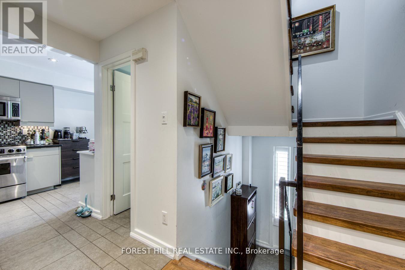 7 Maroon Mill Way, Toronto, Ontario  M2L 1T9 - Photo 17 - C12552210