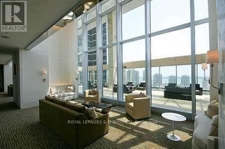 3405 - 183 Wellington Street W, Toronto, Ontario  M5V 0A1 - Photo 3 - C12552282