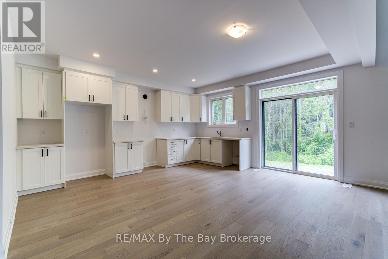 26 Amber Drive, Wasaga Beach, Ontario  L9Z 0R8 - Photo 17 - S12469915