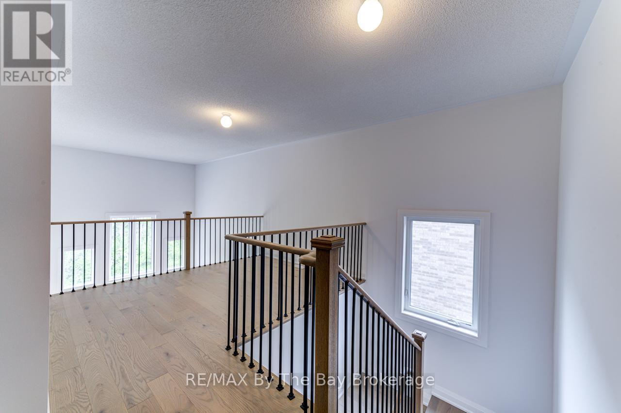 26 Amber Drive, Wasaga Beach, Ontario  L9Z 0R8 - Photo 23 - S12469915