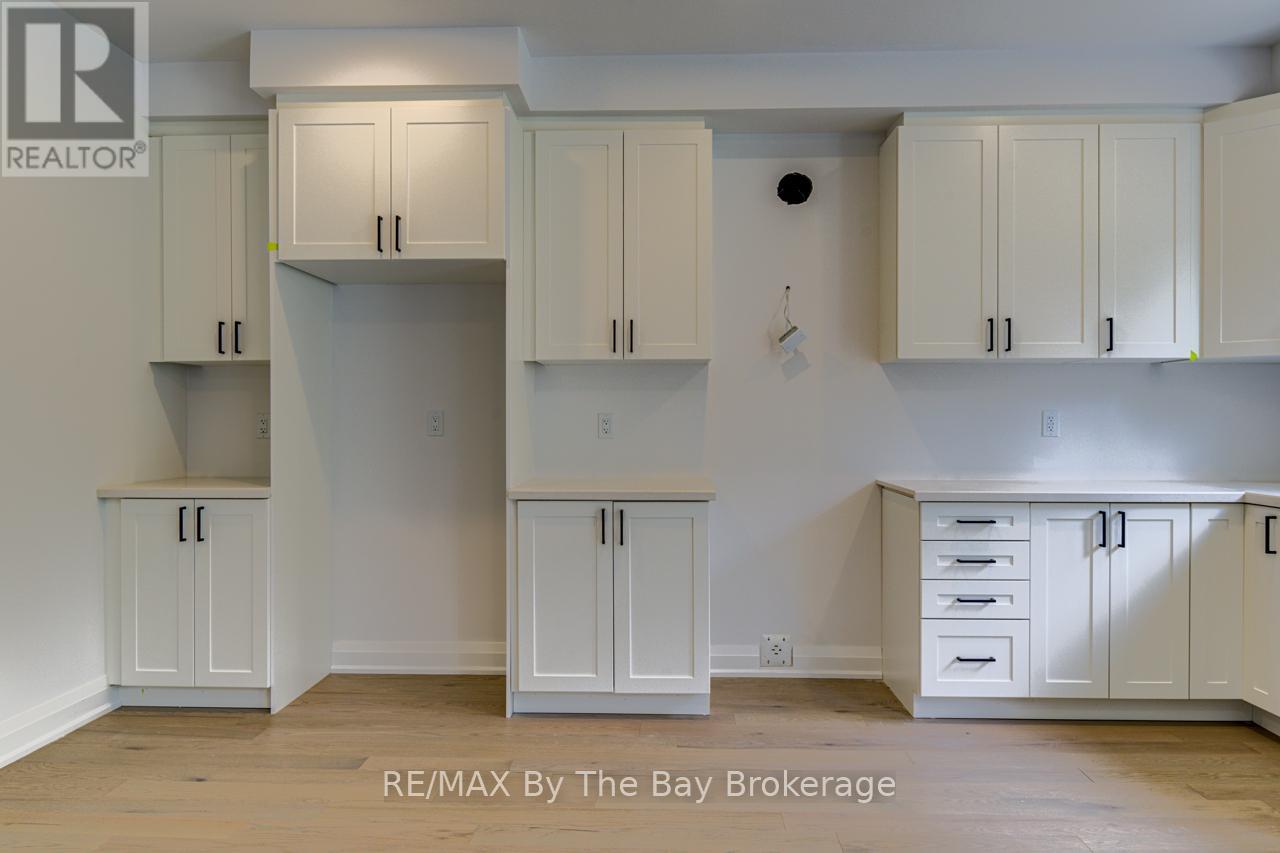 26 Amber Drive, Wasaga Beach, Ontario  L9Z 0R8 - Photo 19 - S12469915