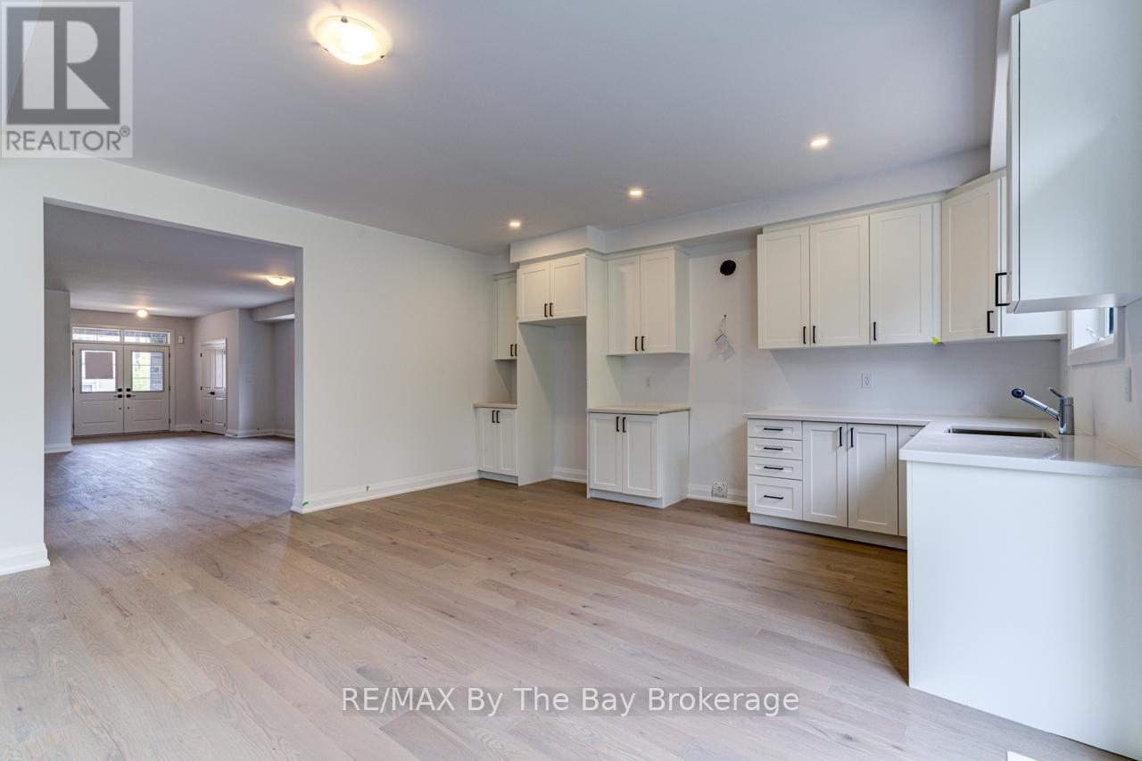 26 Amber Drive, Wasaga Beach, Ontario  L9Z 0R8 - Photo 18 - S12469915