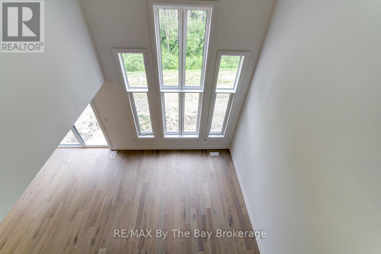 26 Amber Drive, Wasaga Beach, Ontario  L9Z 0R8 - Photo 25 - S12469915