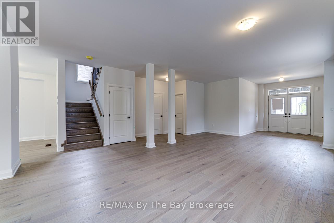 26 Amber Drive, Wasaga Beach, Ontario  L9Z 0R8 - Photo 9 - S12469915