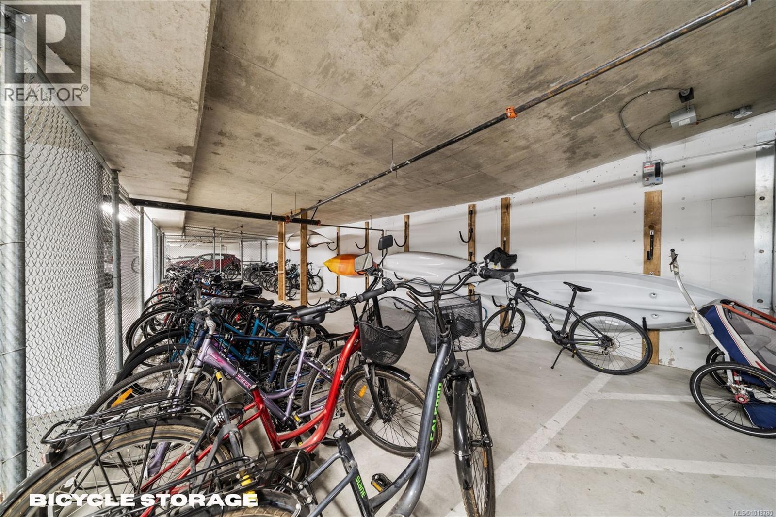 112 745 Travino Lane, Saanich, British Columbia  V8Z 0E5 - Photo 30 - 1018780