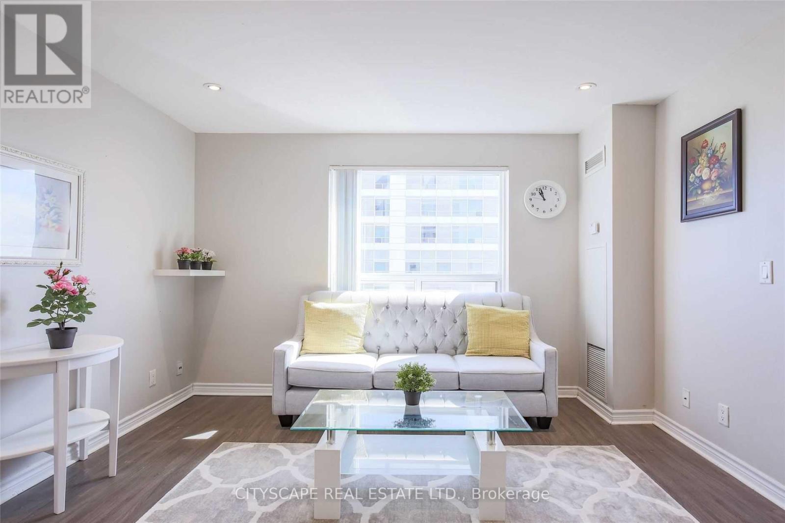 3505 - 36 Lee Centre Drive, Toronto, Ontario  M1H 3K2 - Photo 5 - E12552158