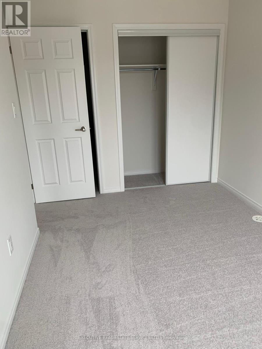 99 Danzatore Path, Oshawa, Ontario  L1L 0P9 - Photo 11 - E12552206