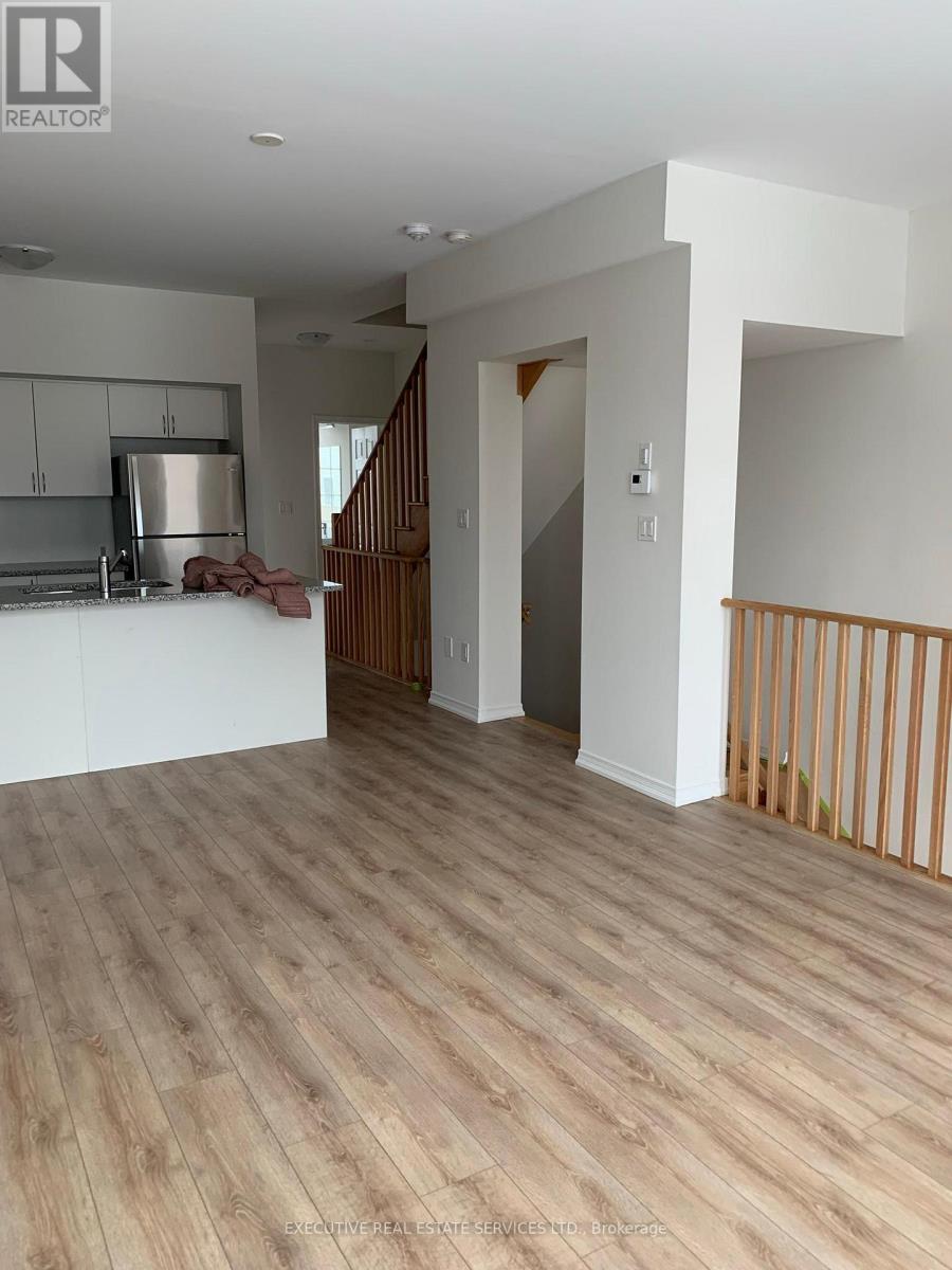 99 Danzatore Path, Oshawa, Ontario  L1L 0P9 - Photo 3 - E12552206