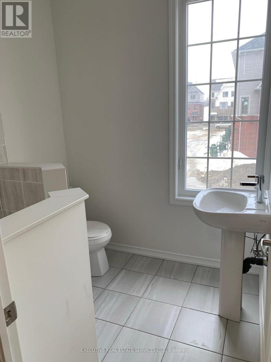 99 Danzatore Path, Oshawa, Ontario  L1L 0P9 - Photo 7 - E12552206