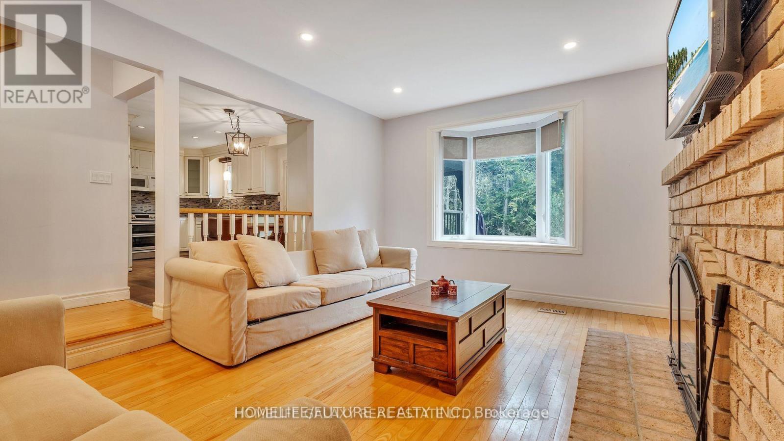 Main & 2nd Flr - 979 Copperfield Drive, Oshawa, Ontario  L1K 2E9 - Photo 14 - E12552272