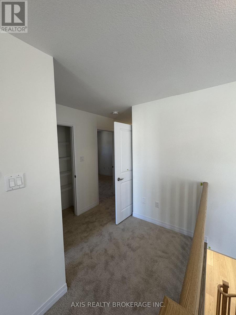 19 Cresthaven Heights, Thorold, Ontario  L2V 0N9 - Photo 11 - X12534990