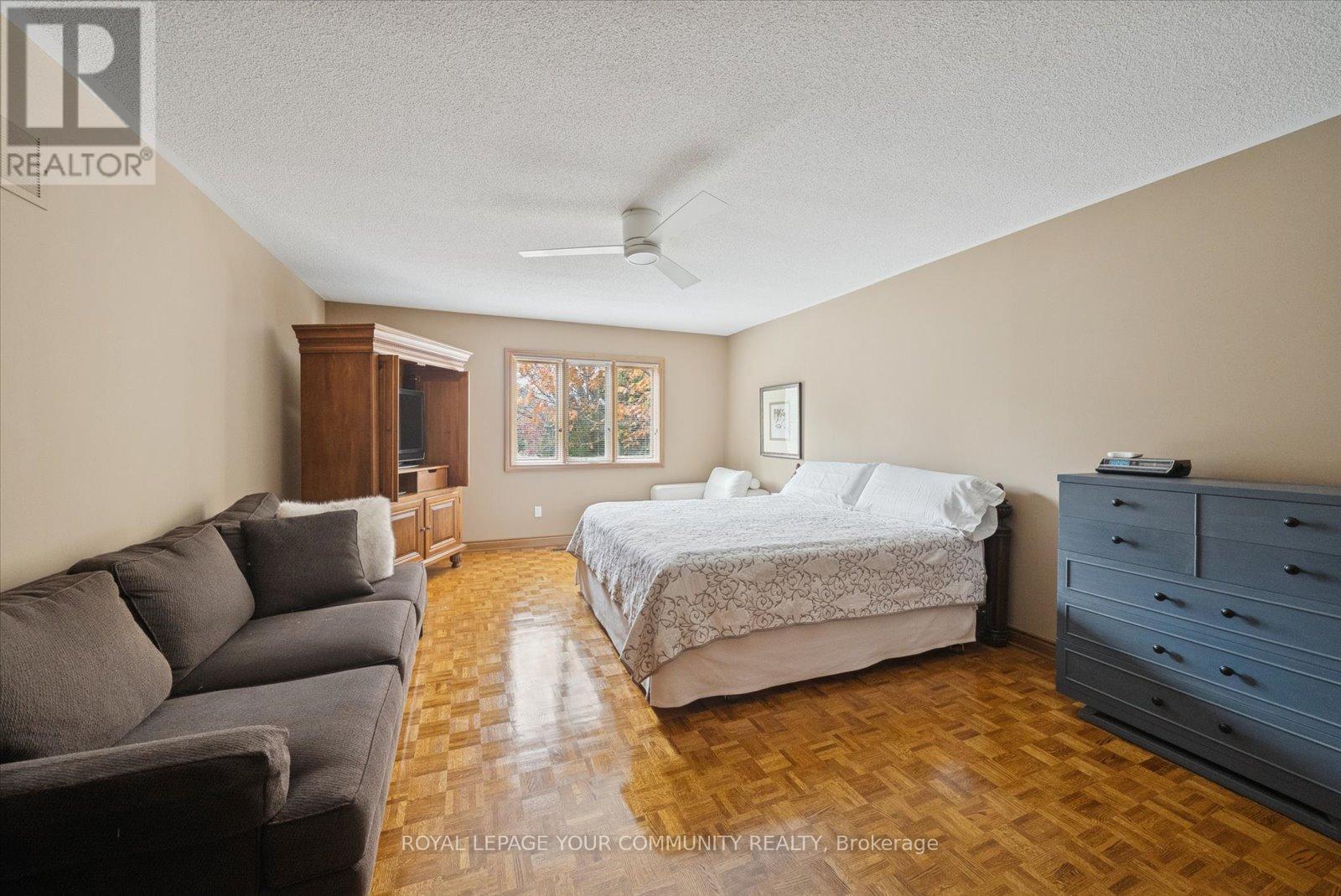 8 Old Park Lane, Richmond Hill, Ontario  L4B 2L8 - Photo 26 - N12552150