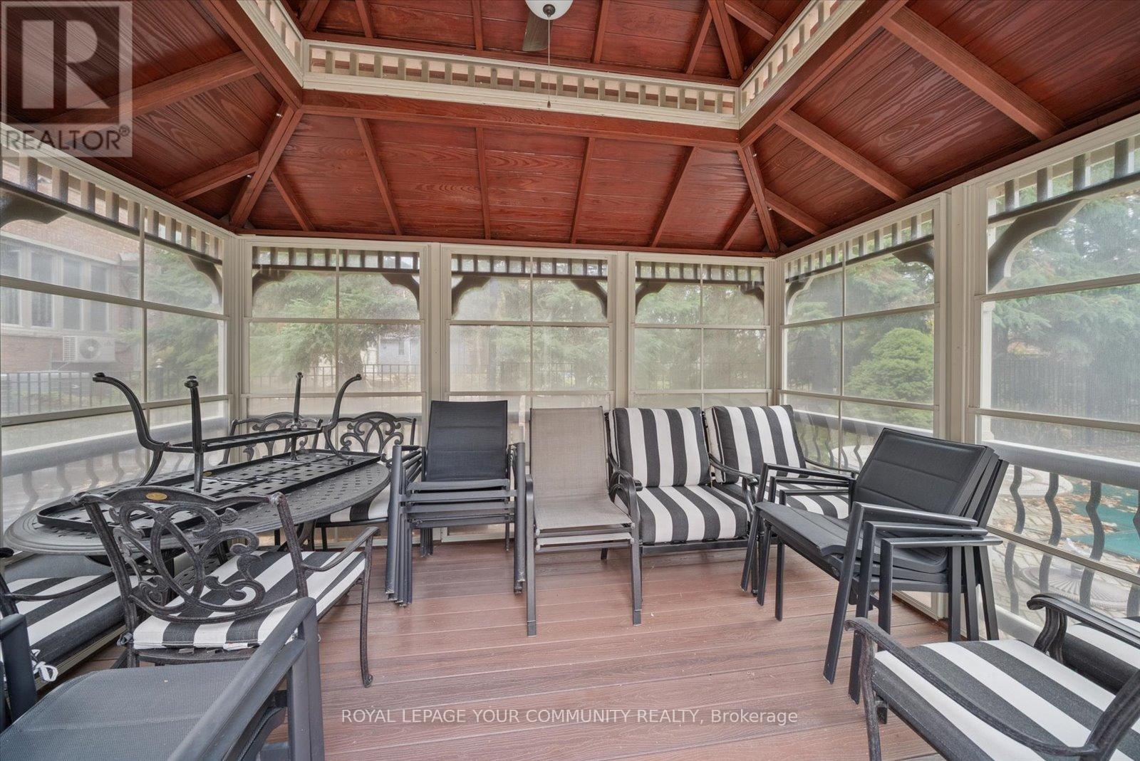 8 Old Park Lane, Richmond Hill, Ontario  L4B 2L8 - Photo 44 - N12552150