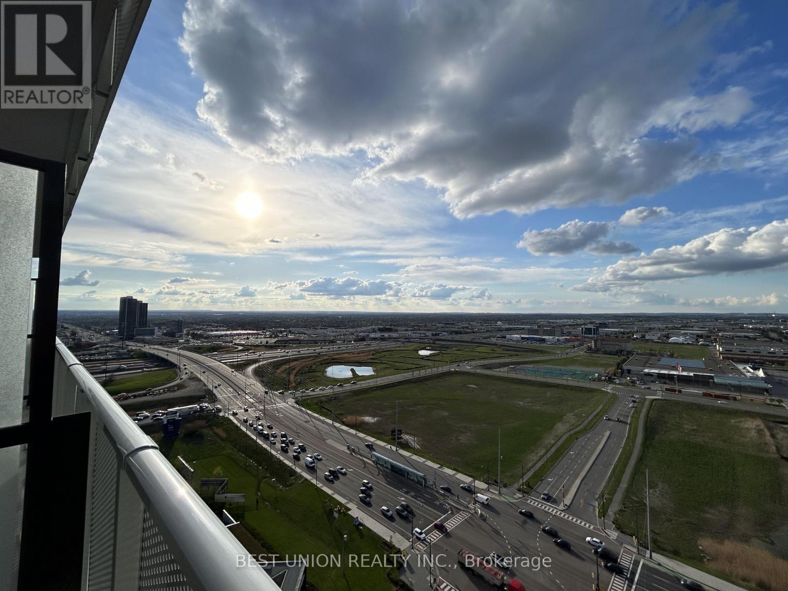 2715 - 195 Commerce Street, Vaughan, Ontario  L4K 0P9 - Photo 10 - N12552176