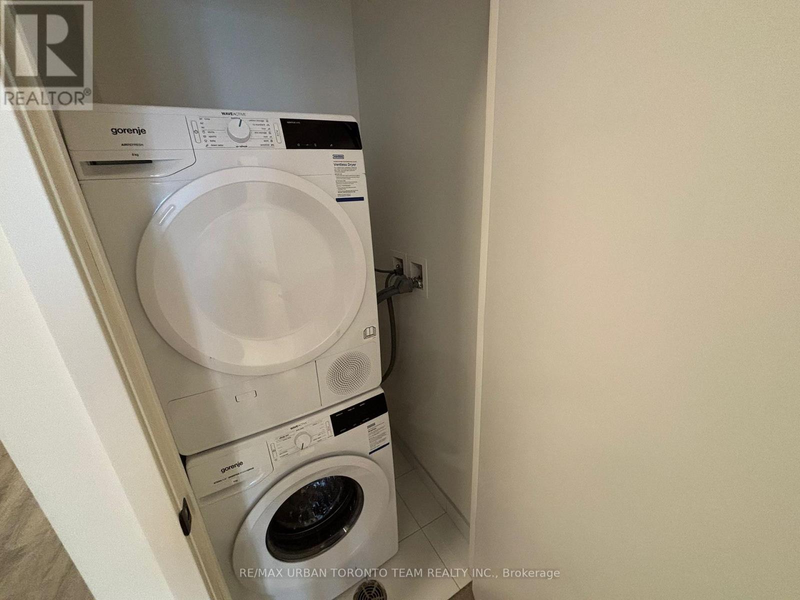 2001 - 8 Interchange Way, Vaughan, Ontario  L4K 5Z7 - Photo 12 - N12552196