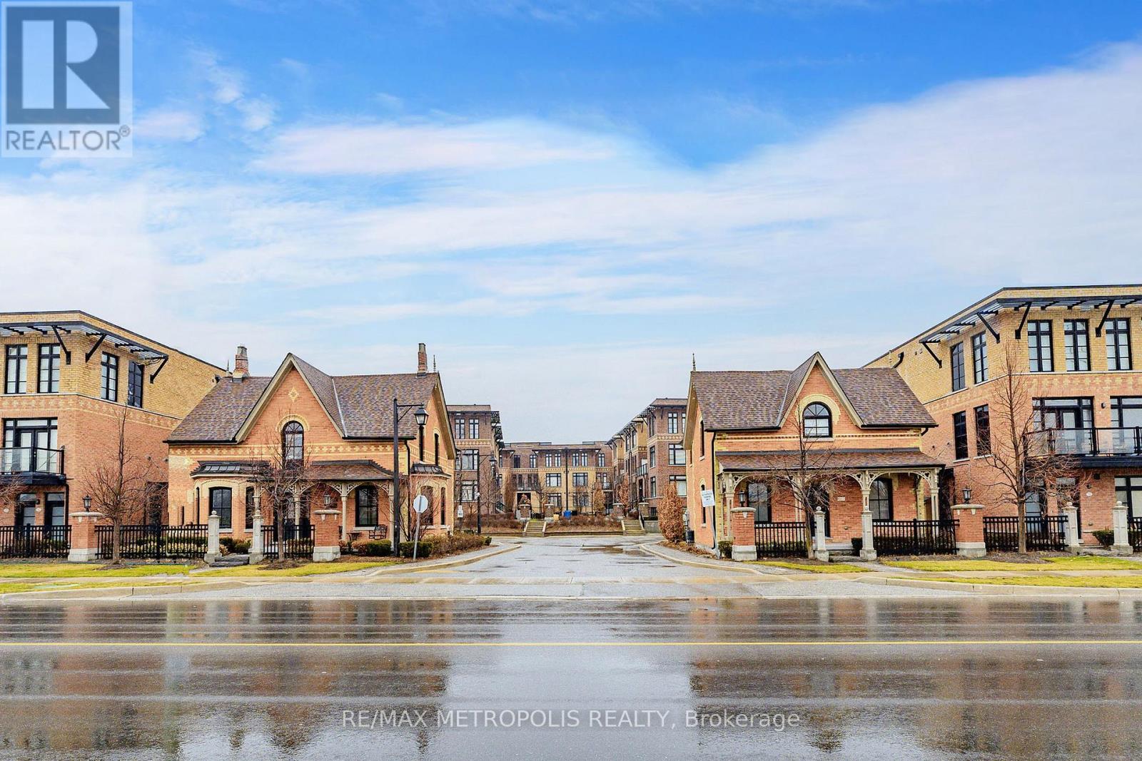 1 - 8171 KIPLING AVENUE, Vaughan, Ontario