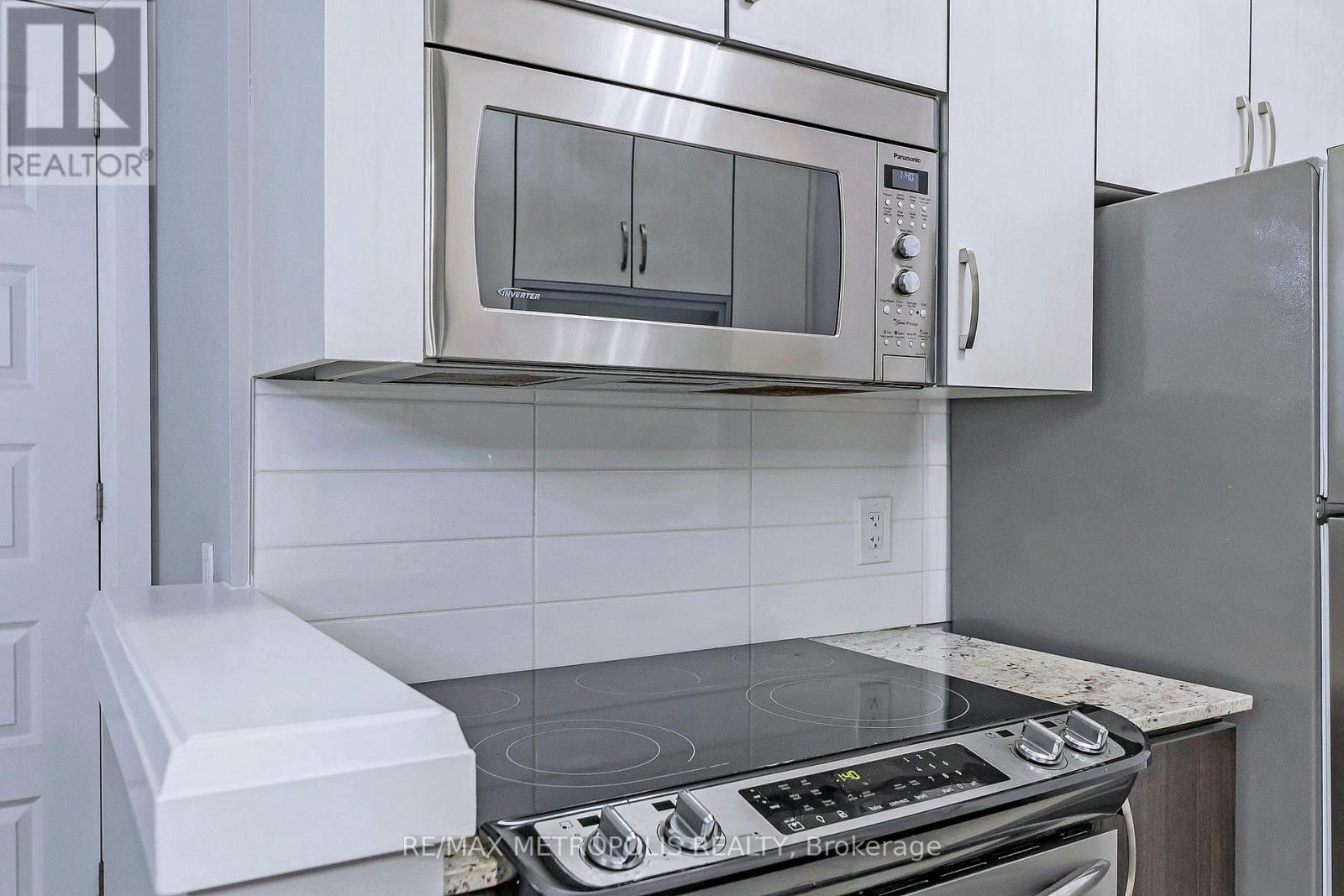 1 - 8171 Kipling Avenue, Vaughan, Ontario  L4L 0G4 - Photo 22 - N12552254