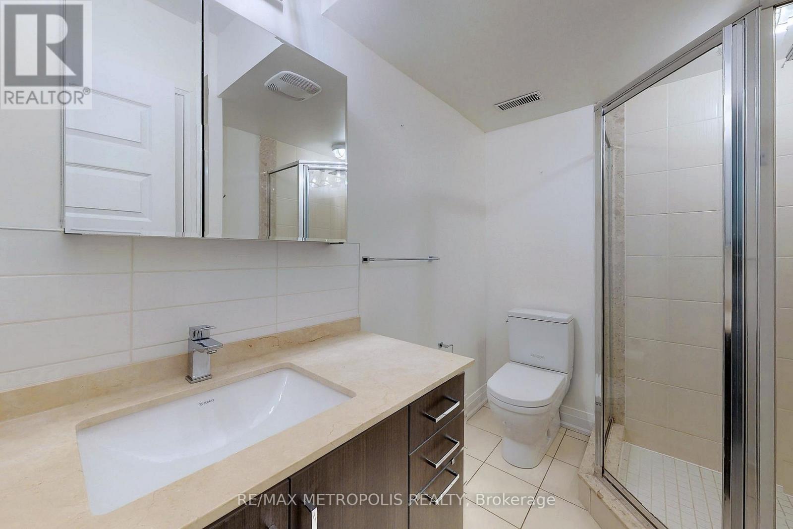 1 - 8171 Kipling Avenue, Vaughan, Ontario  L4L 0G4 - Photo 27 - N12552254