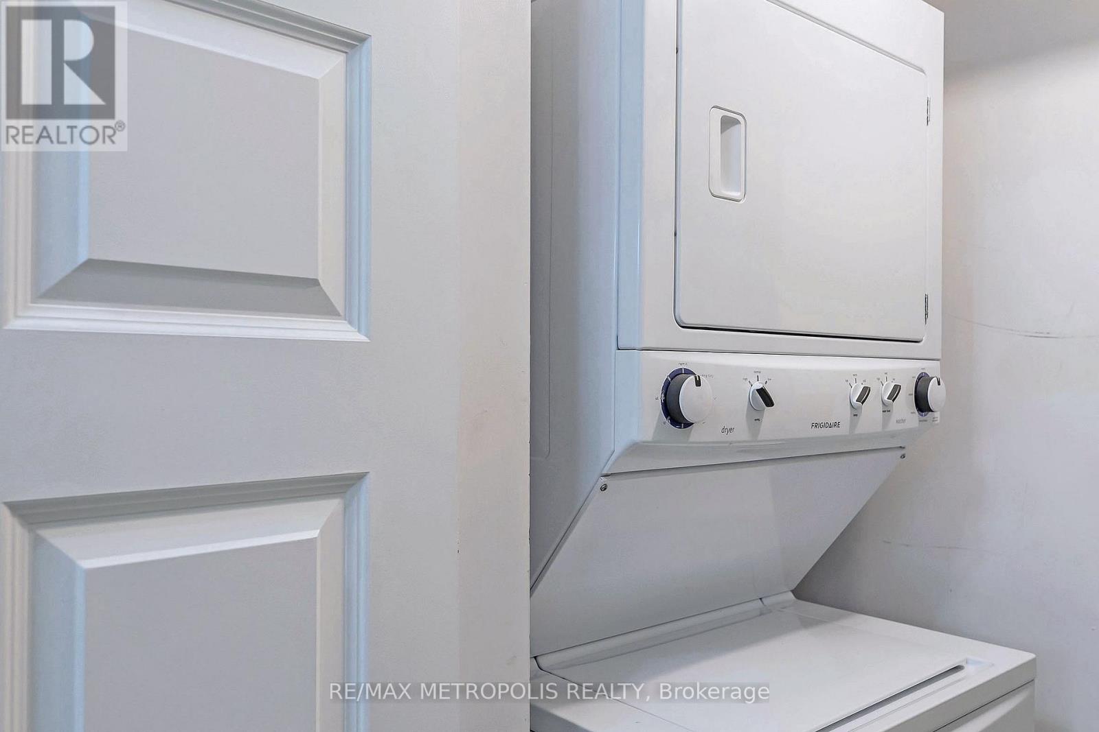 1 - 8171 Kipling Avenue, Vaughan, Ontario  L4L 0G4 - Photo 30 - N12552254