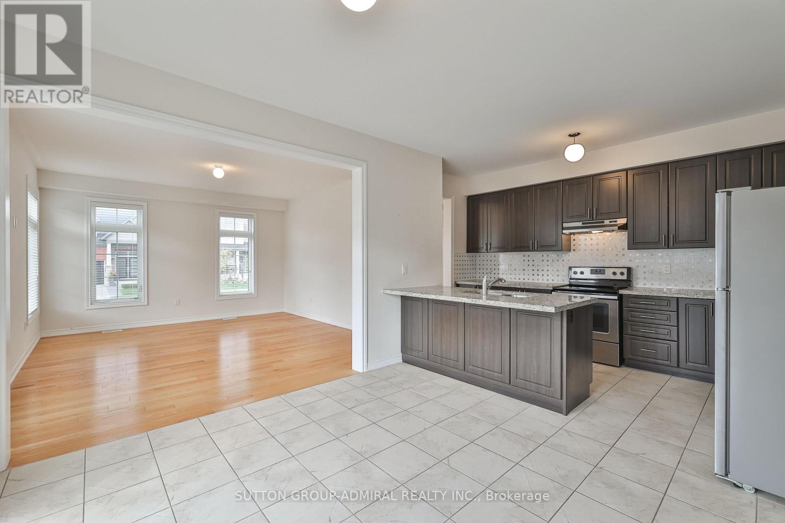 1417 Farrow Crescent, Innisfil, Ontario  L9S 0L6 - Photo 10 - N12552278