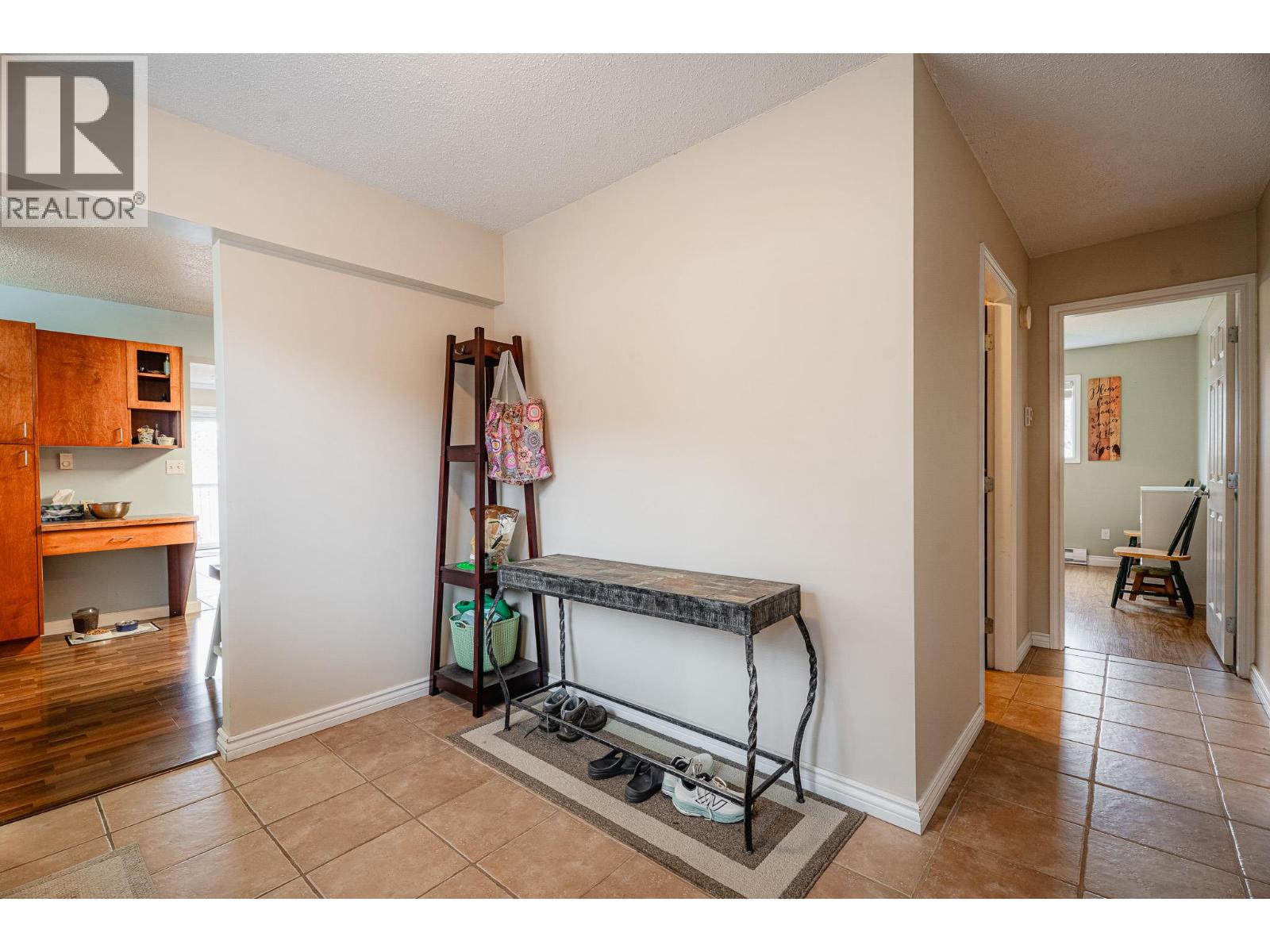 4915 Cammaray Drive, Kamloops, British Columbia  V2H 1L8 - Photo 12 - 10369444