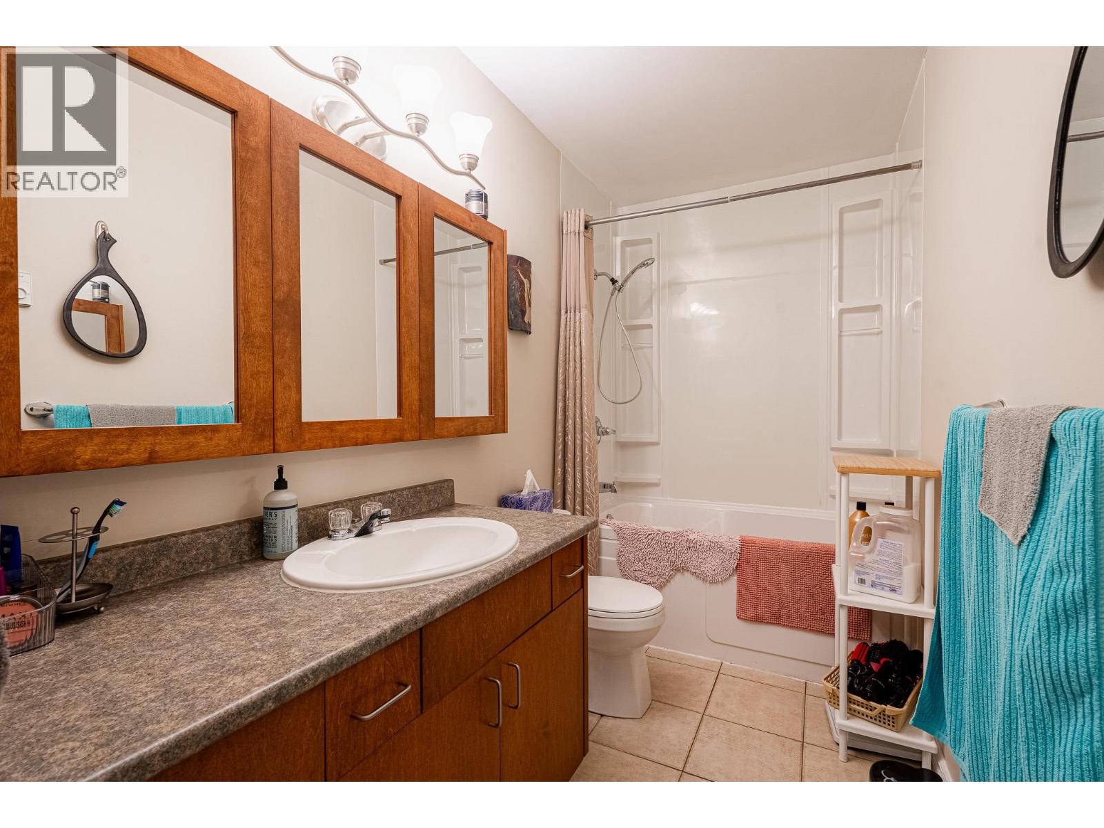 4915 Cammaray Drive, Kamloops, British Columbia  V2H 1L8 - Photo 23 - 10369444