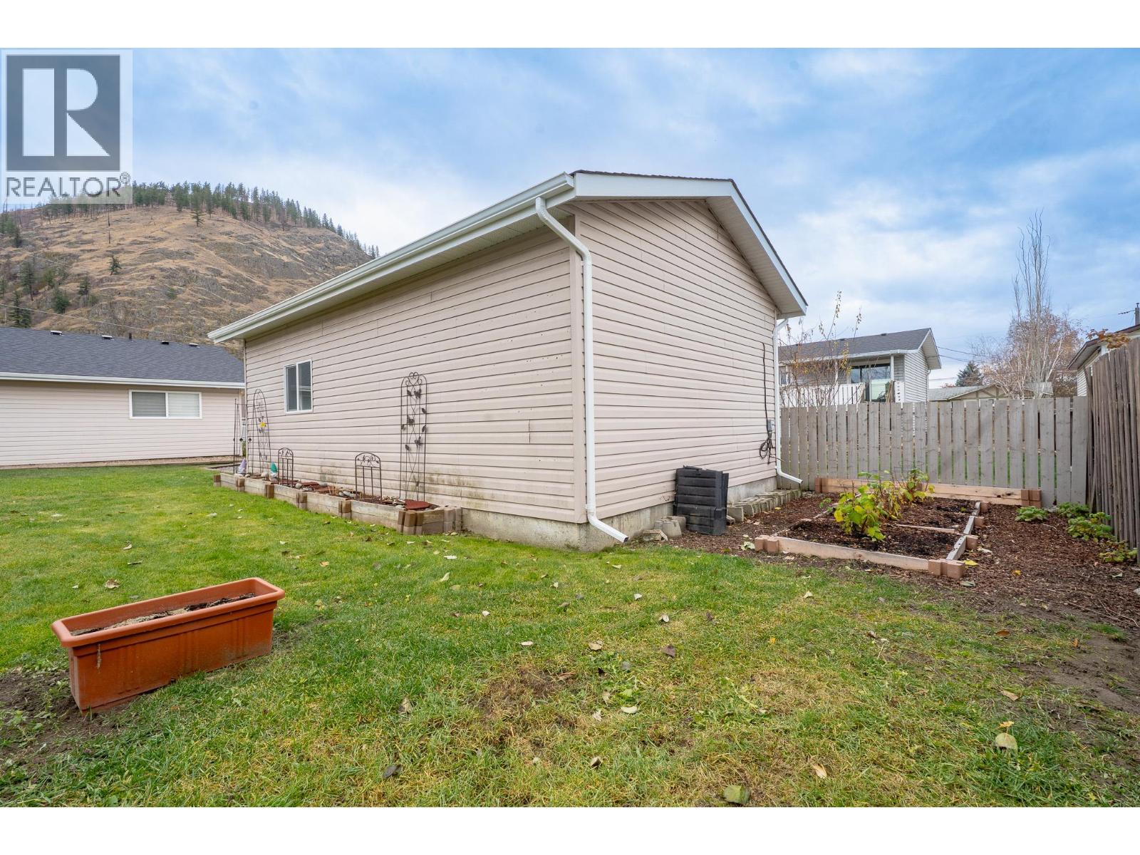 4915 Cammaray Drive, Kamloops, British Columbia  V2H 1L8 - Photo 39 - 10369444