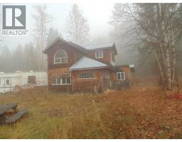 7547 POPOU Road, lemon creek, British Columbia