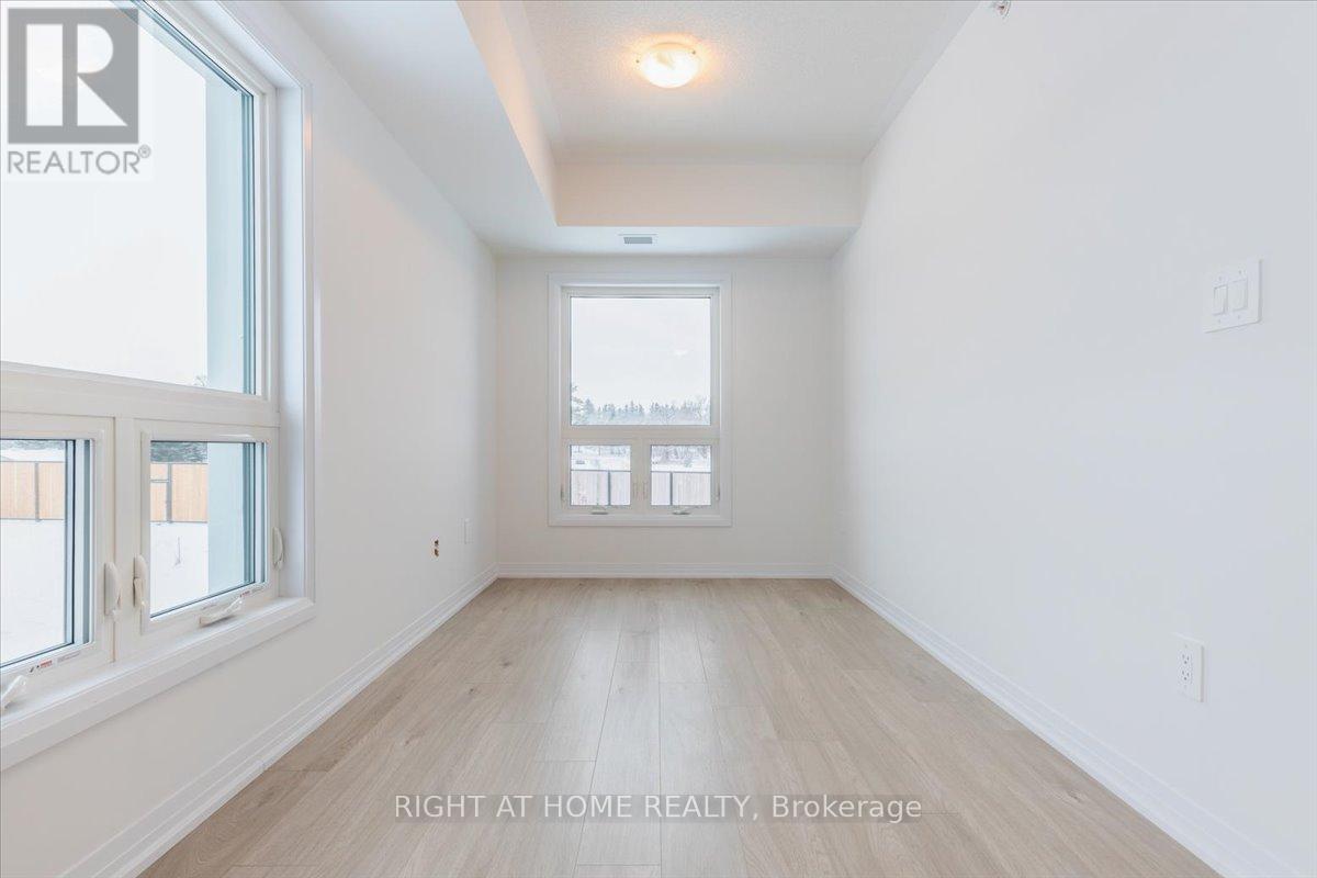 302 - 15 Kneeshaw Drive S, Barrie, Ontario  L9J 0X9 - Photo 11 - S12552128