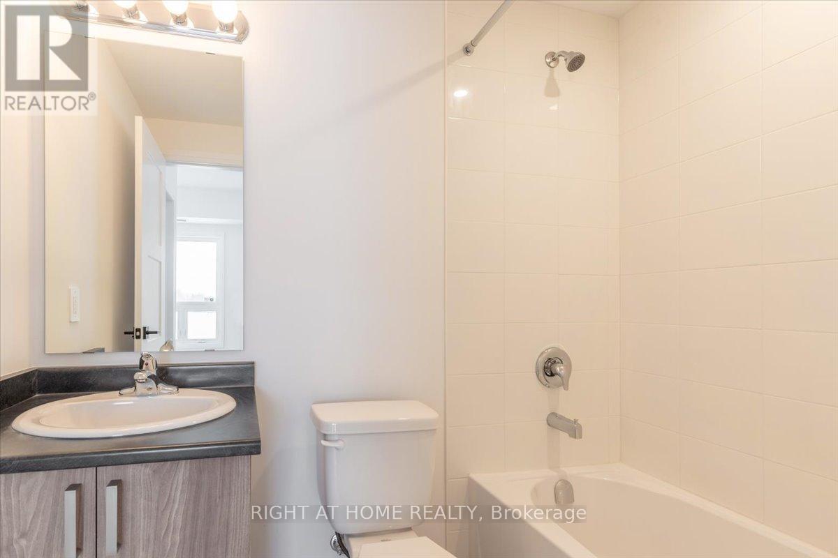 302 - 15 Kneeshaw Drive S, Barrie, Ontario  L9J 0X9 - Photo 18 - S12552128