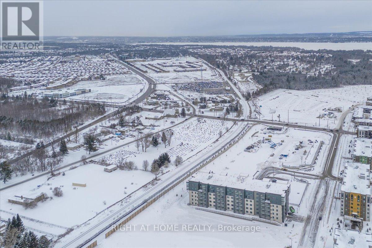 302 - 15 Kneeshaw Drive S, Barrie, Ontario  L9J 0X9 - Photo 23 - S12552128