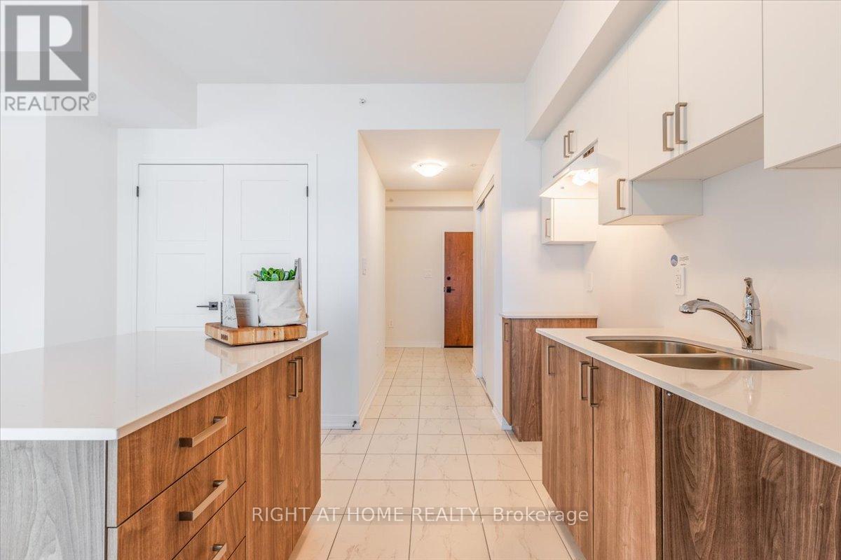 302 - 15 Kneeshaw Drive S, Barrie, Ontario  L9J 0X9 - Photo 7 - S12552128