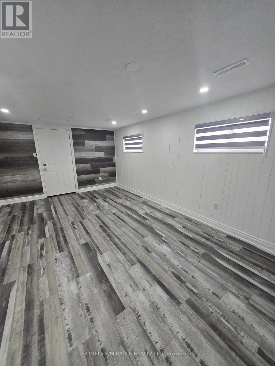 3 Sylvia Street, Barrie (Grove East), Ontario  L4M 5J3 - Photo 24 - S12552314