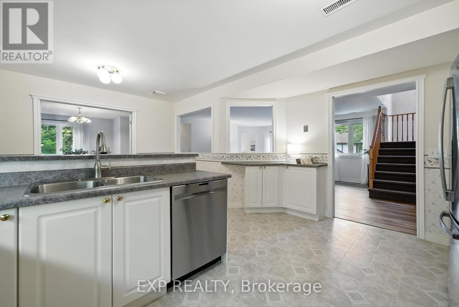 511 - 245 Elgin Street W, Cobourg, Ontario  K9A 5M1 - Photo 12 - X12552394