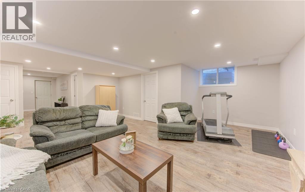 27 Olivewood Way, Cambridge, Ontario  N3C 4N9 - Photo 27 - 40777988