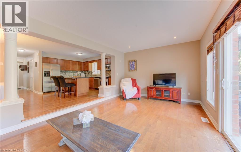 27 Olivewood Way, Cambridge, Ontario  N3C 4N9 - Photo 15 - 40777988