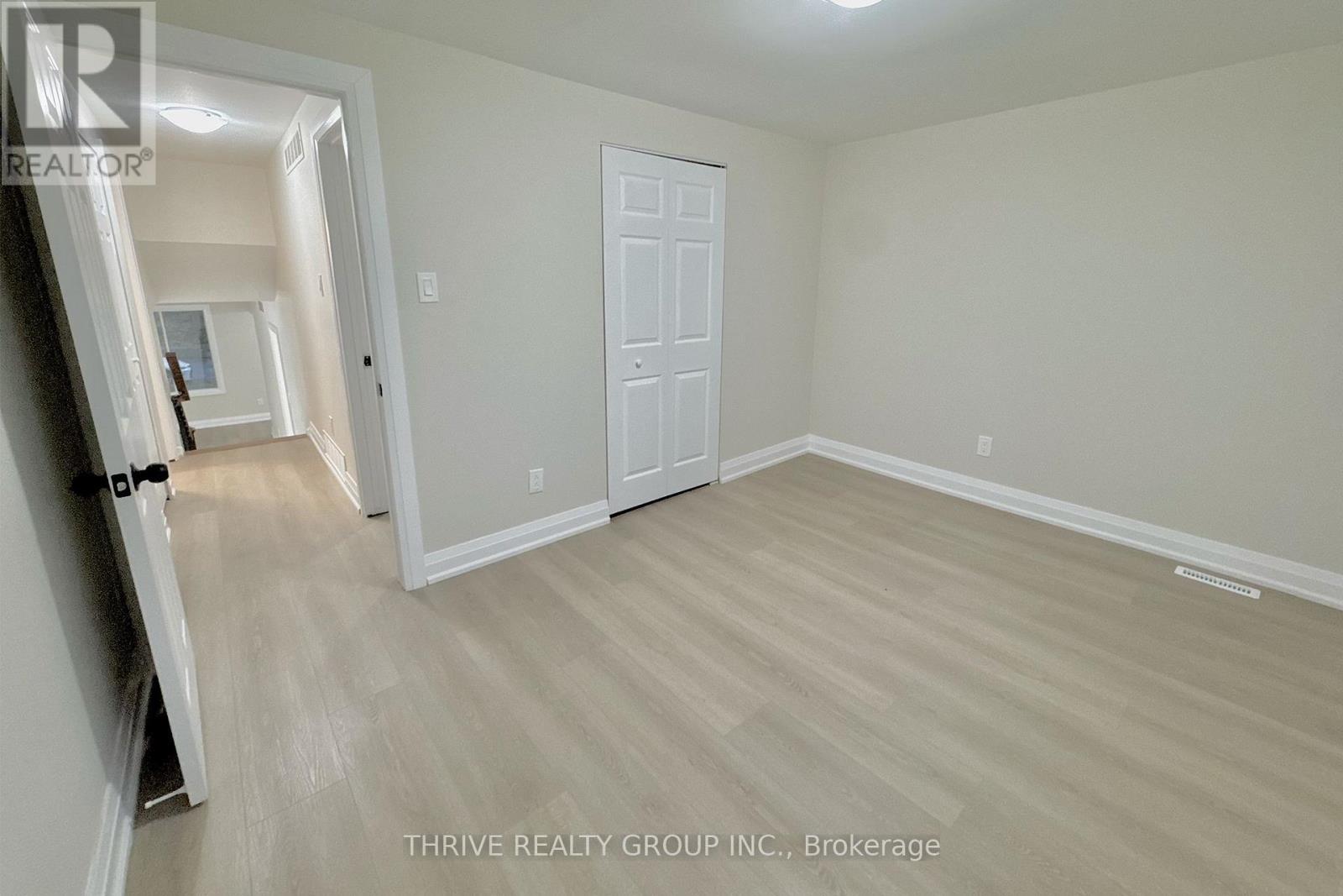 Upper - 645 Chiddington Avenue, London South, Ontario  N6C 2W6 - Photo 16 - X12552330