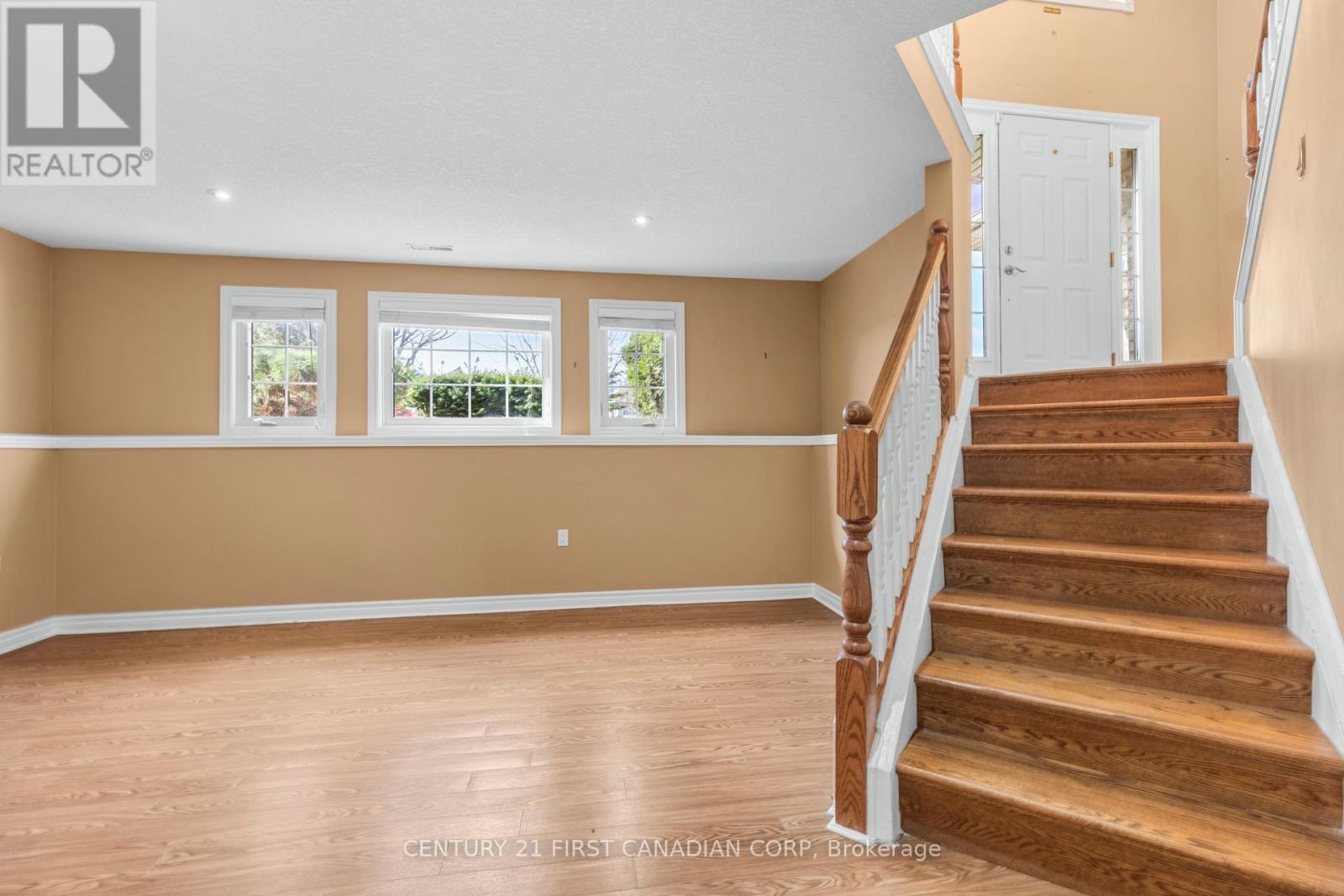 521 Darcy Drive, Strathroy-Caradoc, Ontario  N7G 4L1 - Photo 16 - X12552422