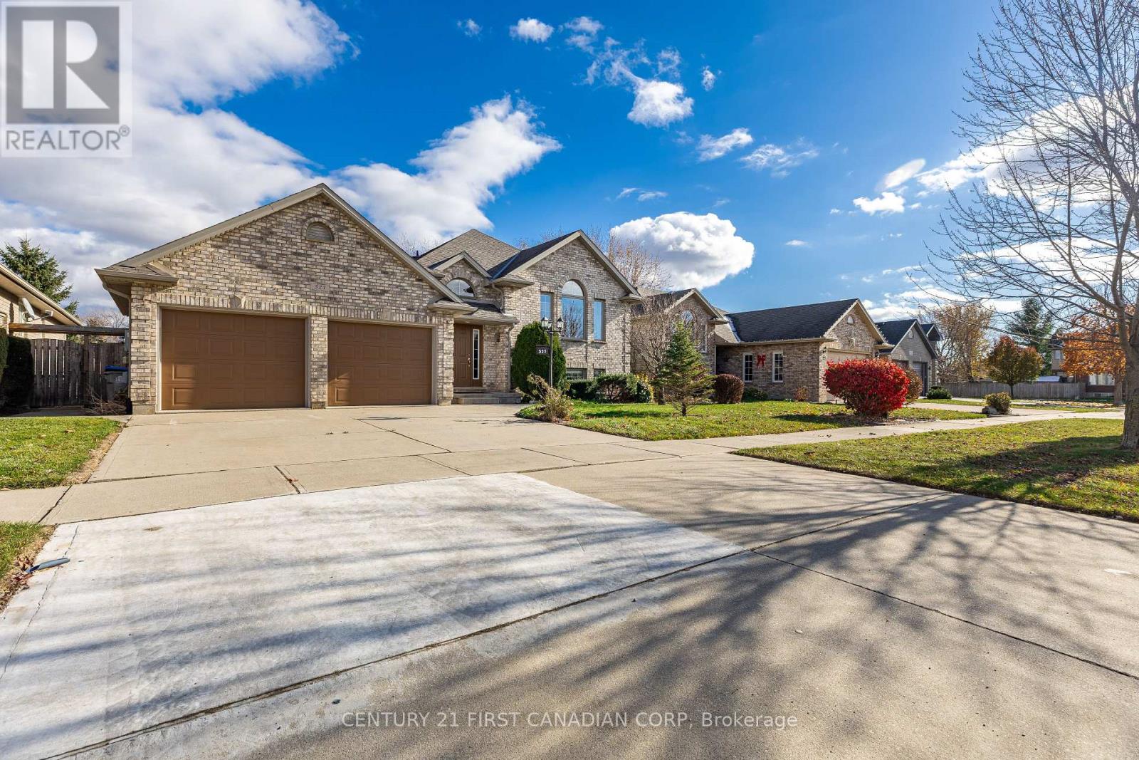 521 Darcy Drive, Strathroy-Caradoc, Ontario  N7G 4L1 - Photo 2 - X12552422