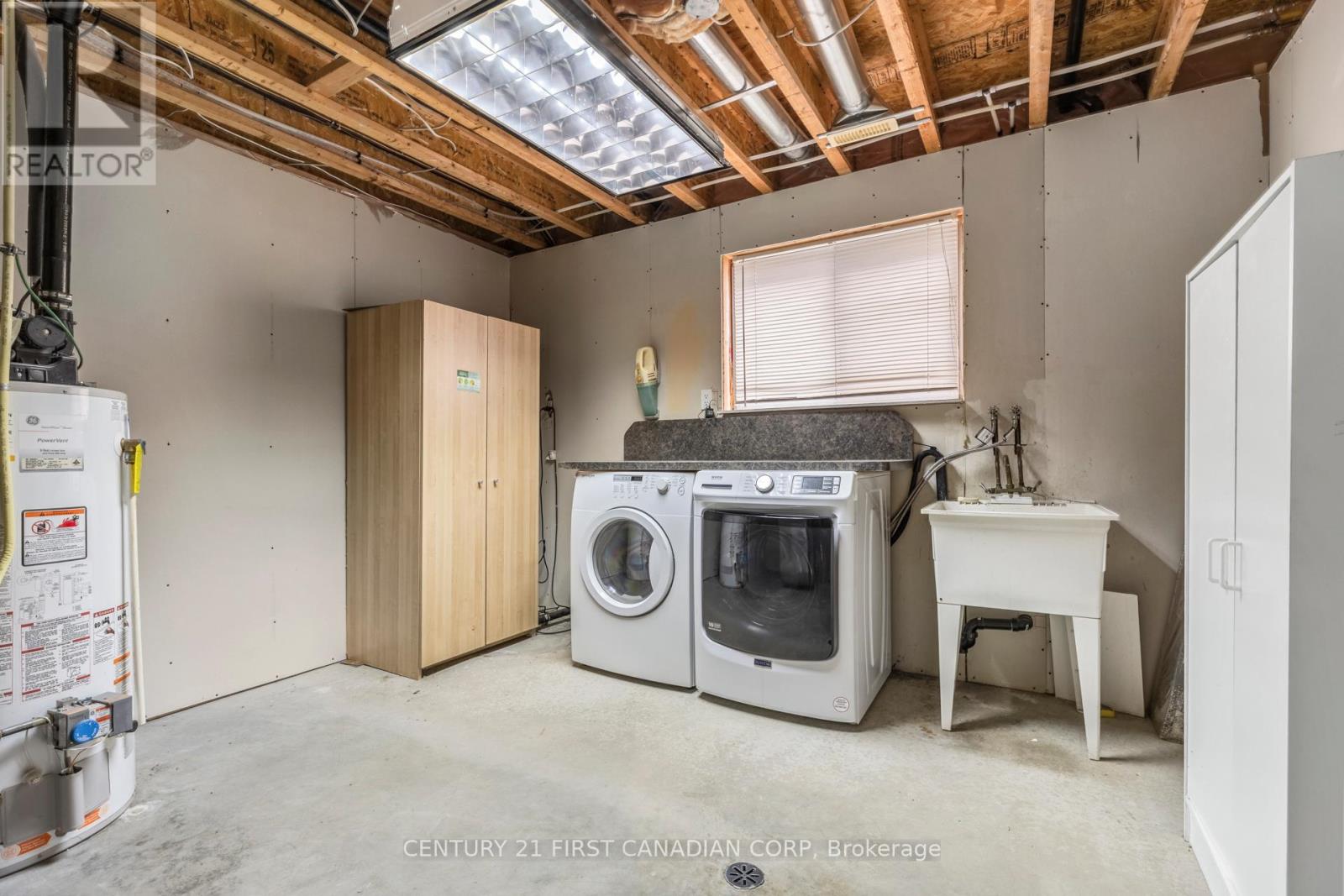 521 Darcy Drive, Strathroy-Caradoc, Ontario  N7G 4L1 - Photo 20 - X12552422