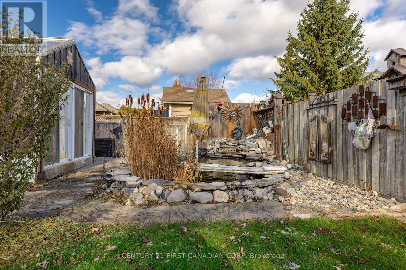 521 Darcy Drive, Strathroy-Caradoc, Ontario  N7G 4L1 - Photo 24 - X12552422