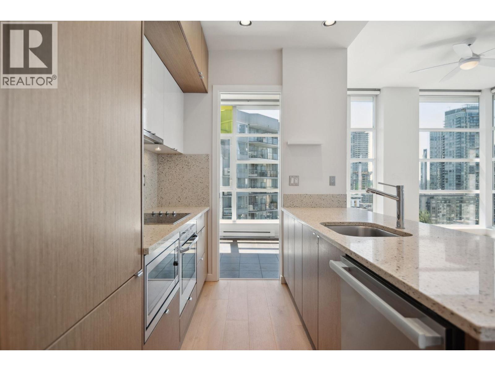 1206 1205 HOWE STREET, Vancouver, British Columbia