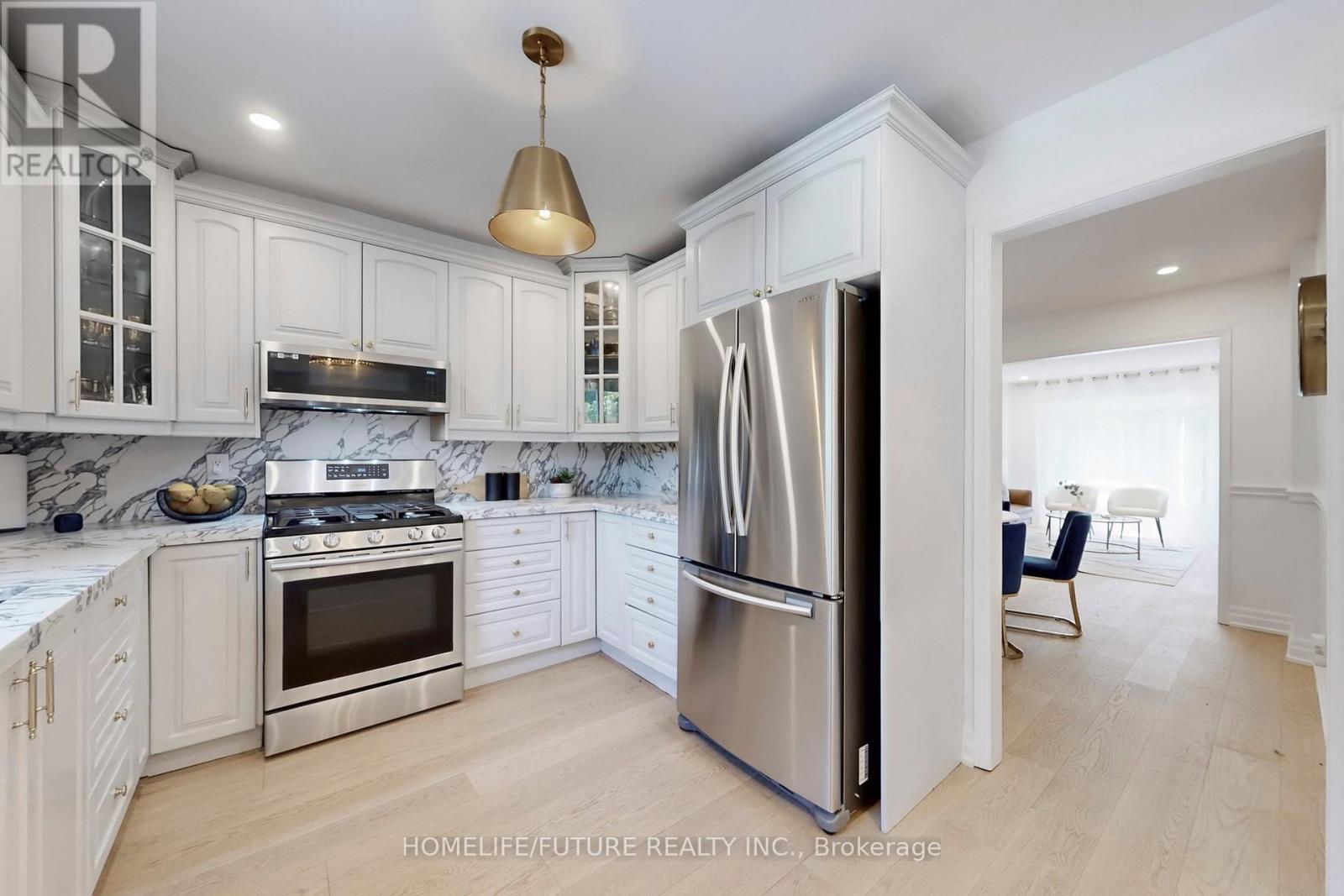 3273 Huxley Drive, Mississauga, Ontario  L5L 4S3 - Photo 11 - W12552102