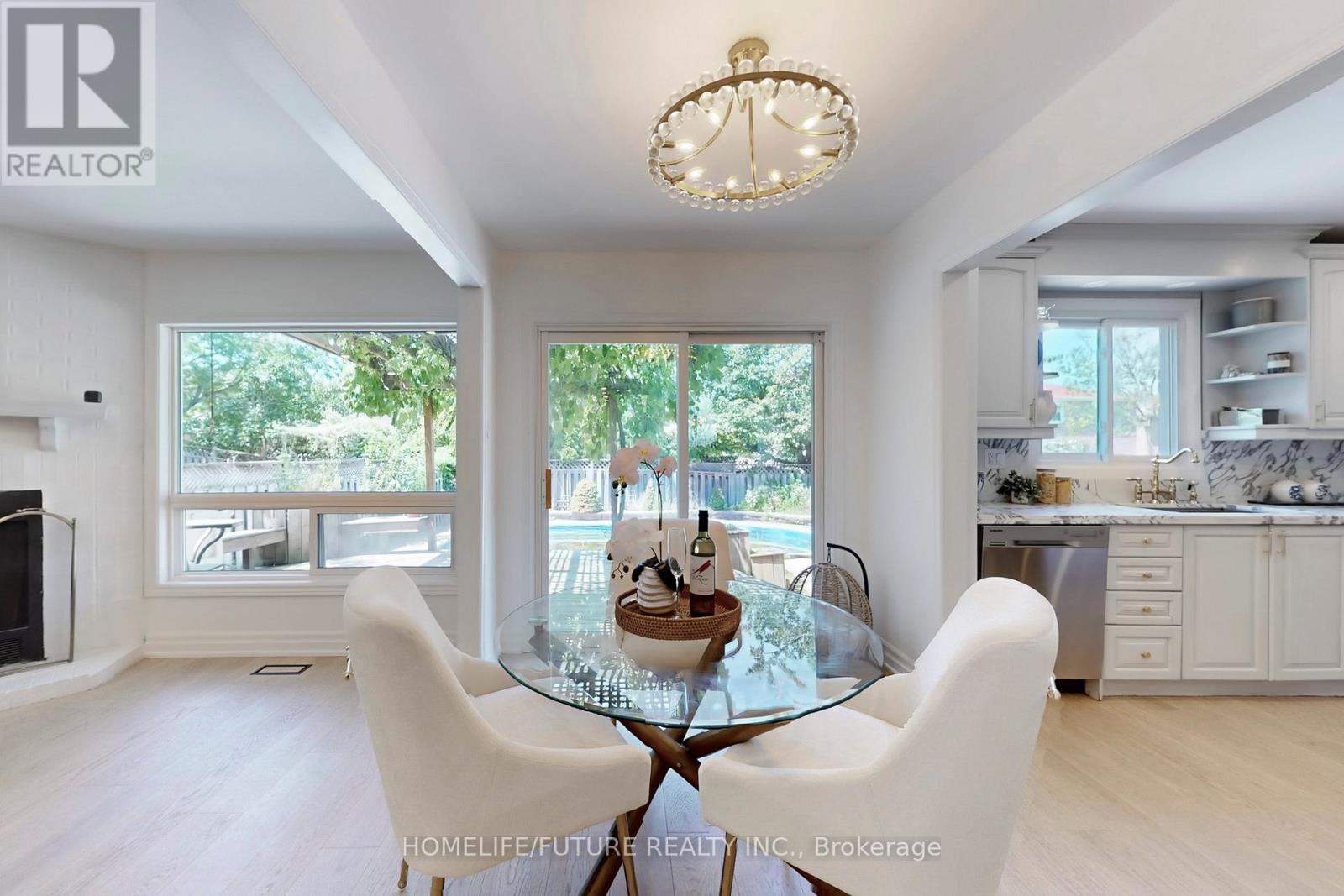 3273 Huxley Drive, Mississauga, Ontario  L5L 4S3 - Photo 16 - W12552102