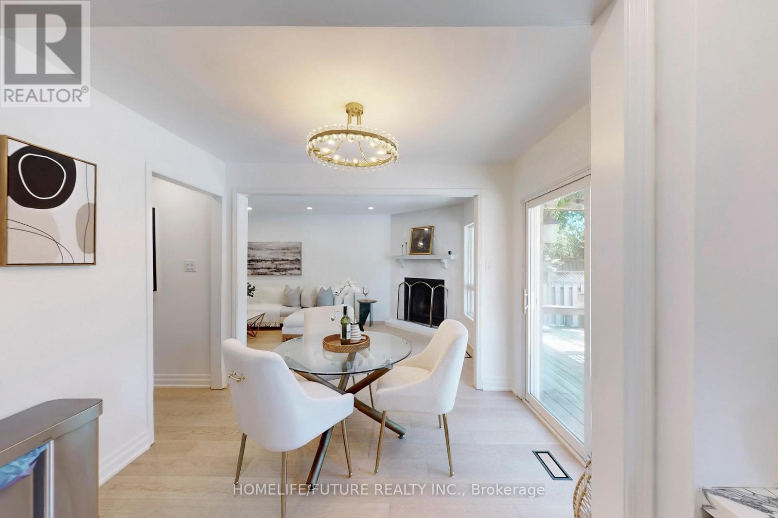 3273 Huxley Drive, Mississauga, Ontario  L5L 4S3 - Photo 17 - W12552102