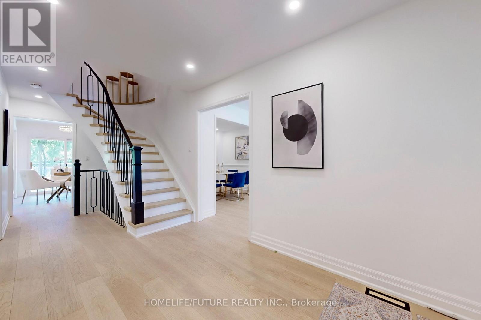 3273 Huxley Drive, Mississauga, Ontario  L5L 4S3 - Photo 19 - W12552102